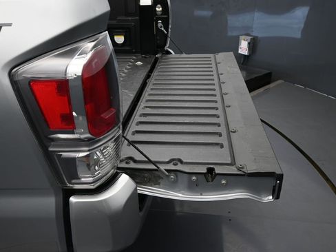 Used 2023 Toyota Tacoma 2WD Double Cab image 34