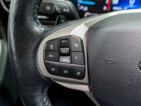 Used 2020 Ford Explorer Limited image 29