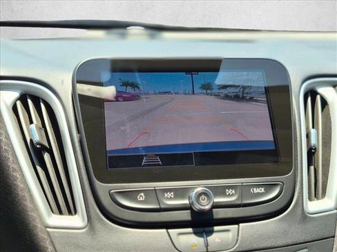Used 2024 Chevrolet Malibu LT FWD image 11
