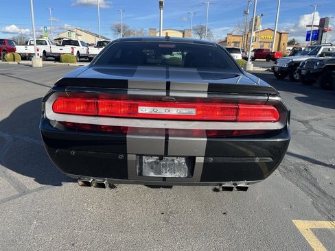 Used 2013 Dodge Challenger R/T image 6