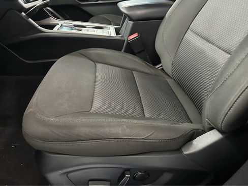 Used 2023 Ford Explorer XLT image 24