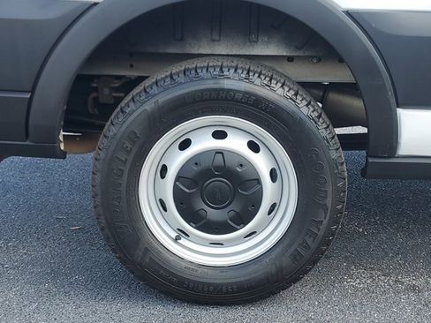 Used 2023 Ford Transit 250 Medium Roof w/ Load Area Protection Package image 5