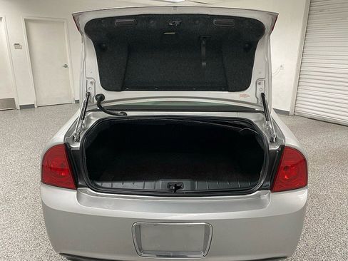 Used 2011 Chevrolet Malibu LS image 19