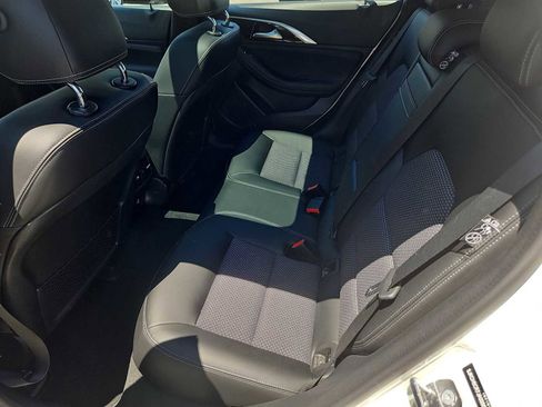 Used 2018 INFINITI QX30 AWD image 31