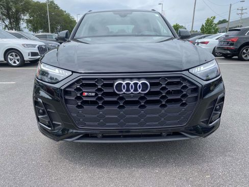 Certified 2023 Audi SQ5 Prestige w/ Prestige Package AWD/4WD image 2