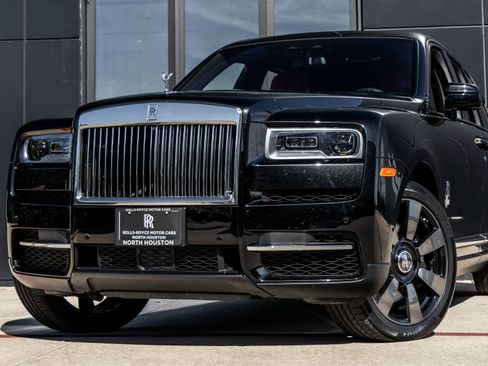 Used 2023 Rolls-Royce Cullinan image 6