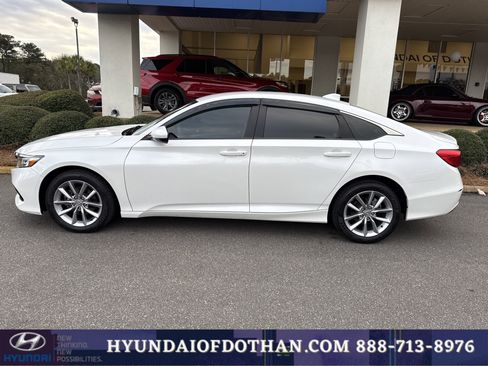Used 2021 Honda Accord LX image 2