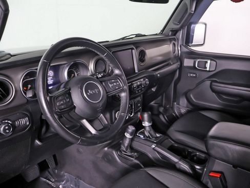 Used 2021 Jeep Gladiator Sport AWD/4WD image 23