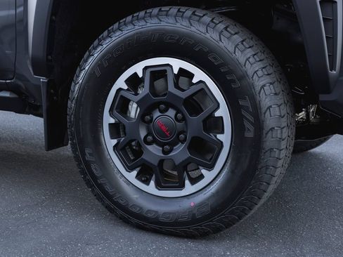 New 2026 Toyota Tacoma TRD Off-Road AWD/4WD image 4