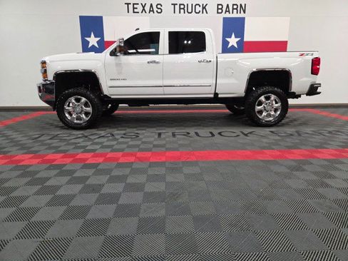Used 2019 Chevrolet Silverado 2500 LTZ w/ Duramax Plus Package AWD/4WD image 1