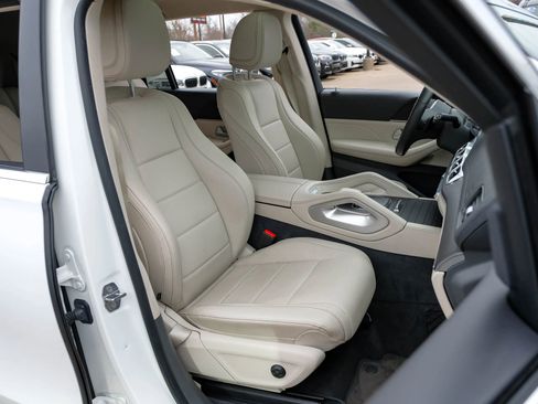 Used 2020 Mercedes-Benz GLS 450 4MATIC image 39