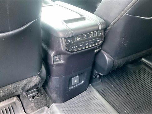 Certified 2024 Toyota Grand Highlander FWD image 37