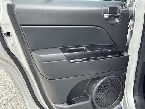 Used 2011 Jeep Patriot 70th Anniversary image 13