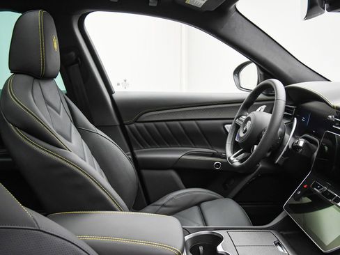 New 2025 Maserati Grecale Modena image 45