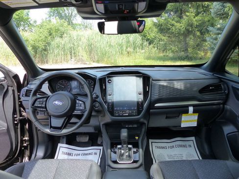 Used 2025 Subaru Forester Premium w/ Convenience Package #1 AWD/4WD image 39