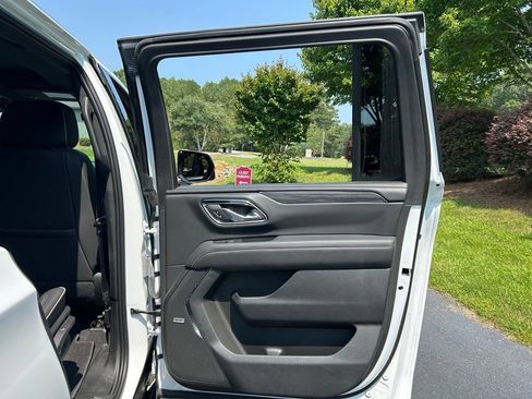 Used 2023 GMC Yukon XL SLT w/ SLT Premium Package RWD image 59