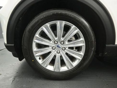 Certified 2020 Ford Explorer Limited w/ Class III Trailer Tow Package image 31