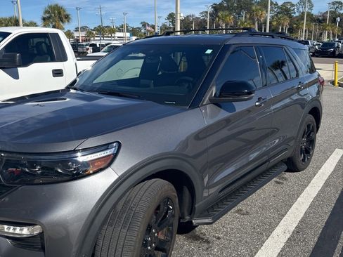 Used 2022 Ford Explorer ST w/ Equipment Group 401A image 3