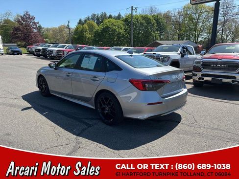 Used 2024 Honda Civic Sport image 3