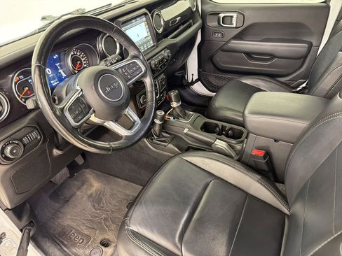 Used 2021 Jeep Wrangler Unlimited Sahara image 4