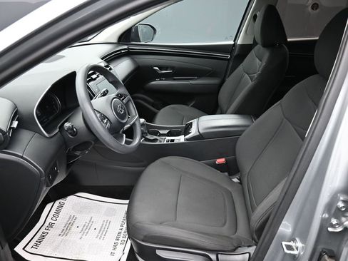 Used 2023 Hyundai Tucson SE image 11