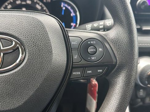 Certified 2025 Toyota RAV4 LE image 27