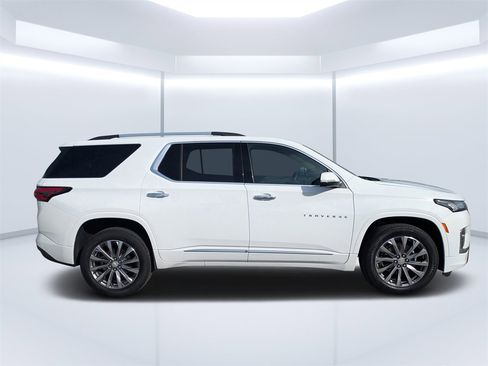 Used 2023 Chevrolet Traverse Premier w/ LPO, Floor Liner Package image 2