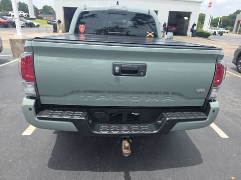 Used 2023 Toyota Tacoma TRD Sport w/ Technology Package RWD image 5