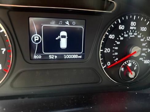 Used 2016 Kia Sorento FWD w/ LX Convenience Package image 5