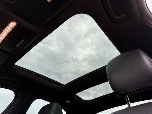 Used 2020 Mercedes-Benz C 300 4MATIC Sedan image 23