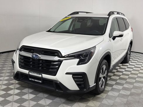 Used 2023 Subaru Ascent Premium AWD/4WD image 10