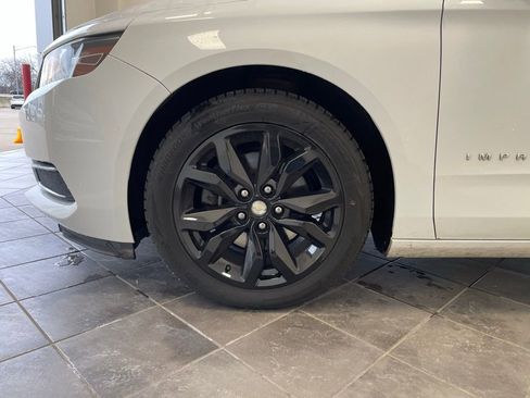 Used 2017 Chevrolet Impala LT image 15