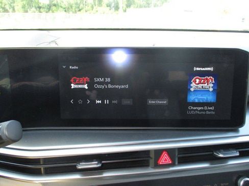 New 2025 Kia Sorento S w/ Panoramic Sunroof Package image 20