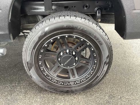 Used 2017 RAM 2500 SLT image 7