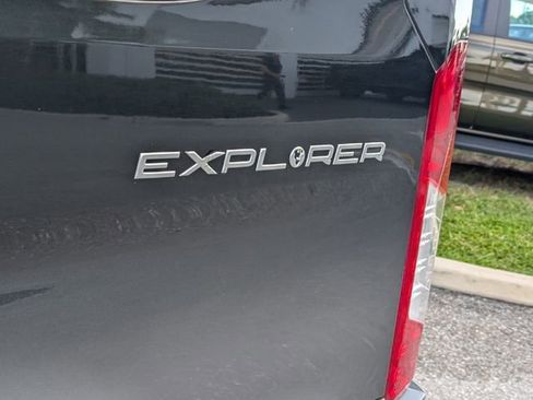 Used 2015 Ford Transit 150 130 Low Roof w/ Exterior Upgrade Package image 8