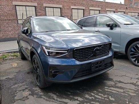 New 2026 Volvo XC40 B5 Ultra w/ Protection Package Premier AWD/4WD image 2