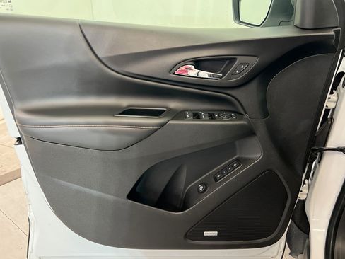 Used 2020 Chevrolet Equinox Premier AWD/4WD image 15