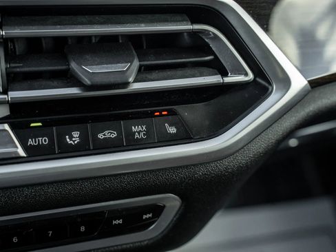 Used 2019 BMW X5 xDrive40i w/ Convenience Package image 33