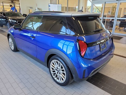 Used 2025 MINI Cooper S FWD image 7