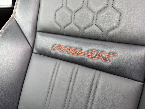 Used 2024 Nissan Frontier PRO-4X w/ Pro Premium Package image 12