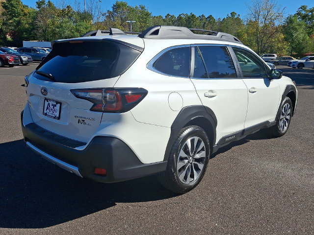 Certified 2025 Subaru Outback Limited w/ Tech Package 2 AWD/4WD image 6
