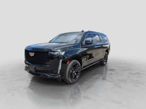 Used 2022 Cadillac Escalade ESV Sport w/ Touring Package AWD/4WD image 4