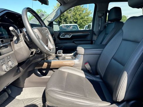 Used 2024 Chevrolet Silverado 1500 LT Trail Boss w/ Convenience Package II AWD/4WD image 20