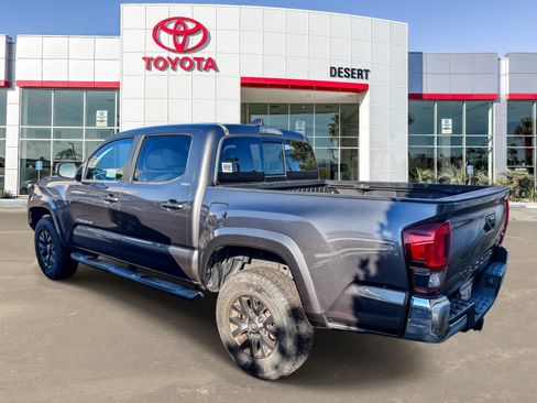 Certified 2023 Toyota Tacoma TRD Off-Road w/ Black Out Package (TMS) AWD/4WD image 5