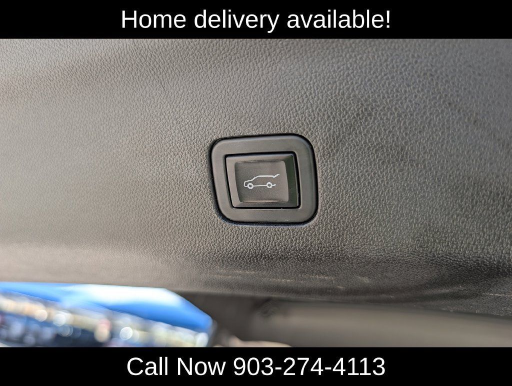 Used 2023 Chevrolet Suburban LT RWD image 34