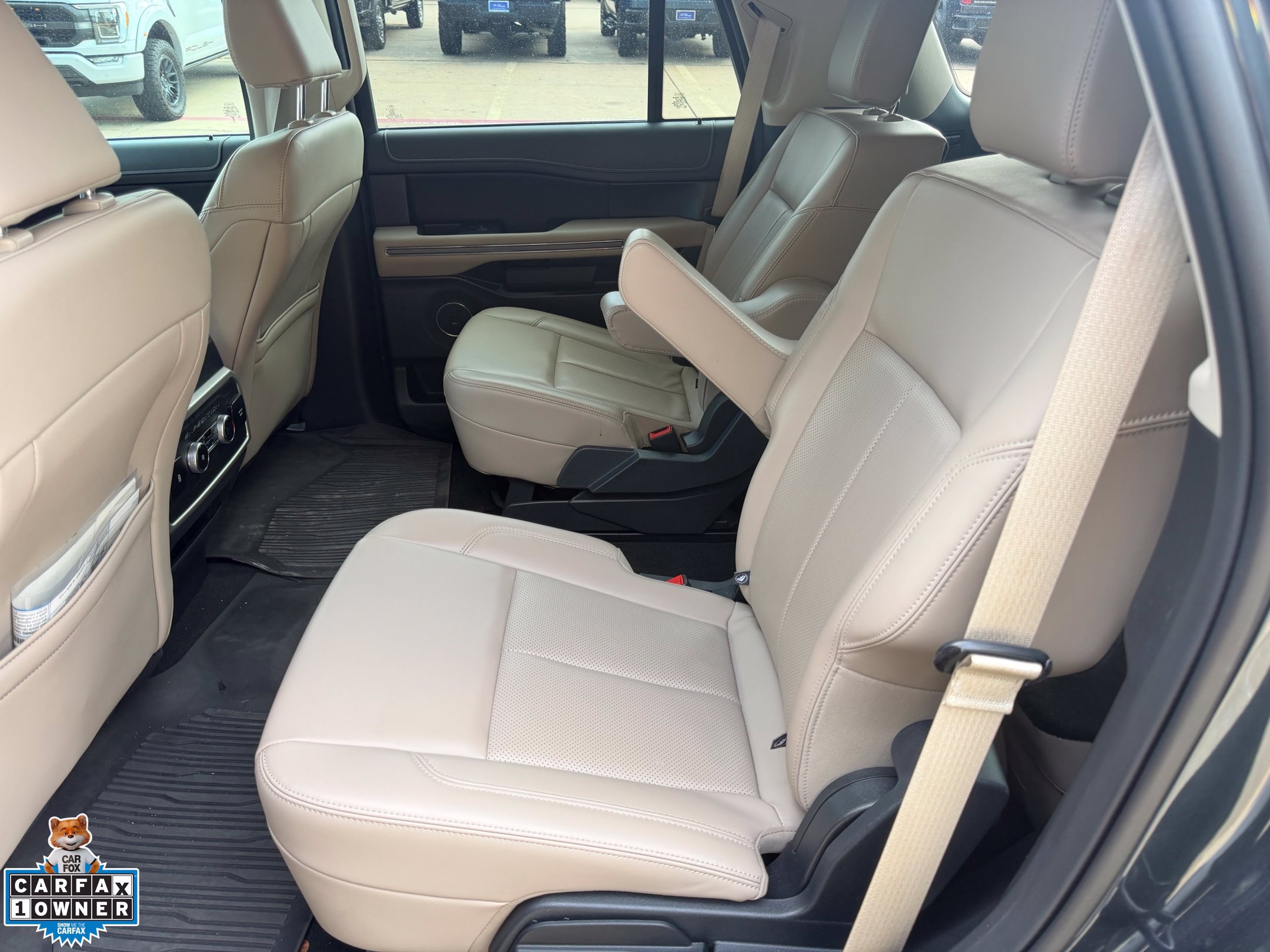 Used 2024 Ford Expedition XLT RWD image 20