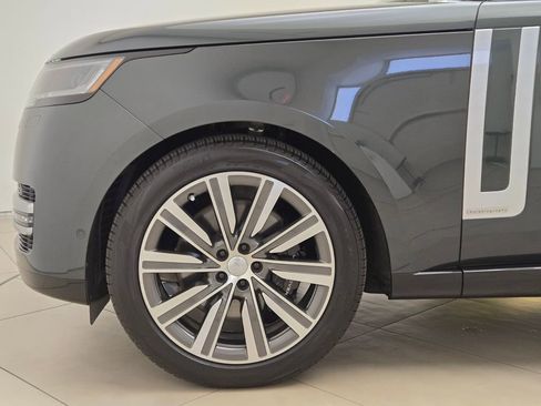 Used 2024 Land Rover Range Rover Long Wheelbase Autobiography AWD/4WD image 12