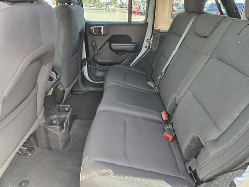 Used 2023 Jeep Wrangler Unlimited Sport AWD/4WD image 26