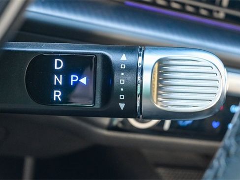 Used 2024 Hyundai Ioniq 6 Limited image 24