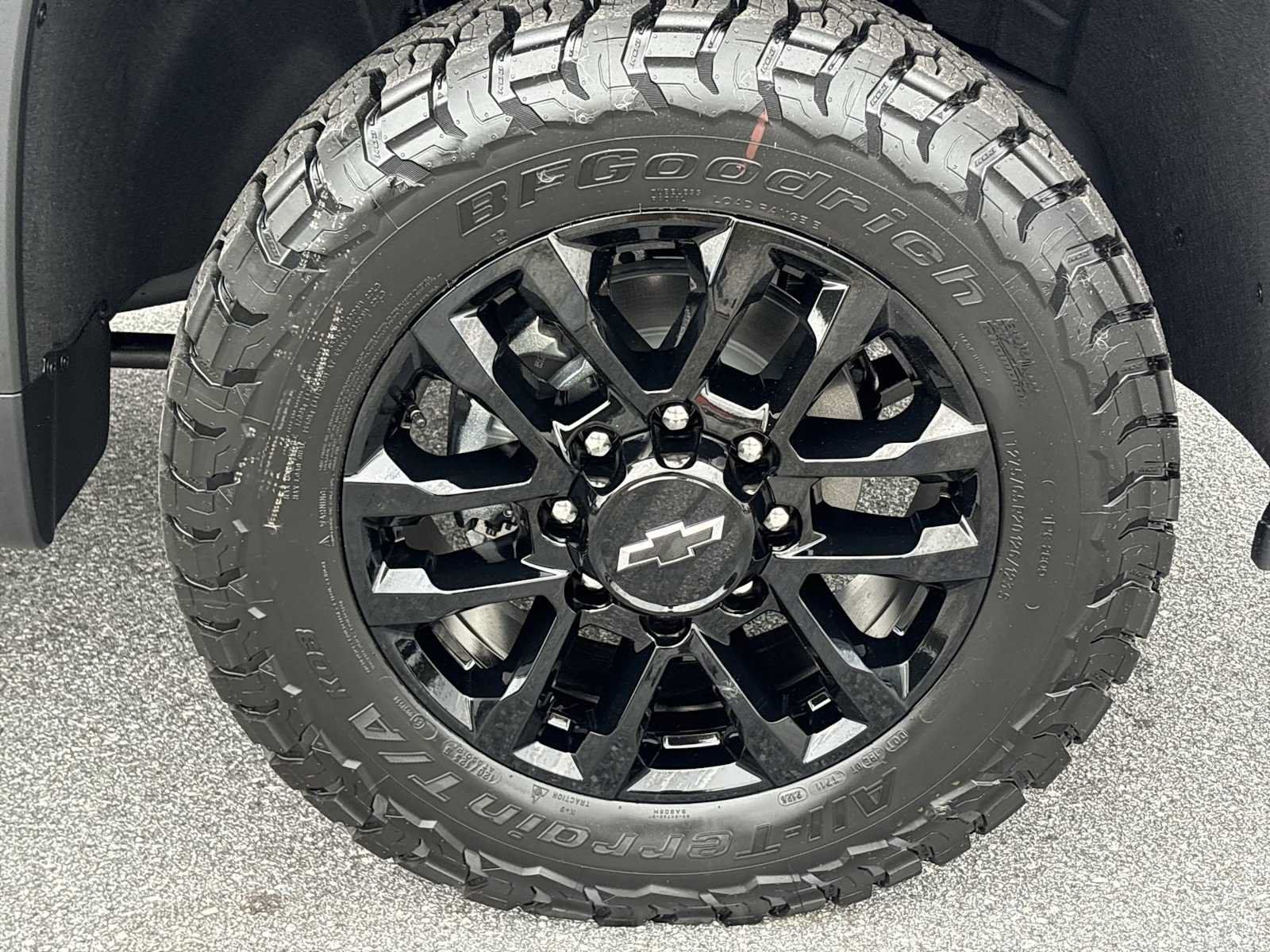 New 2026 Chevrolet Silverado 2500 High Country w/ Midnight Edition AWD/4WD image 33